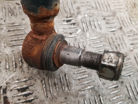 New Holland Case Tsa, Mxu Ts115a Delta Front Axle Steering Track Rod 5196358 - Nyomtávrúd - Traktor: 3 kép. New Holland Case Tsa, Mxu Ts115a Delta Front Axle Steering Track Rod 5196358 - Nyomtávrúd - Traktor: 3 kép.