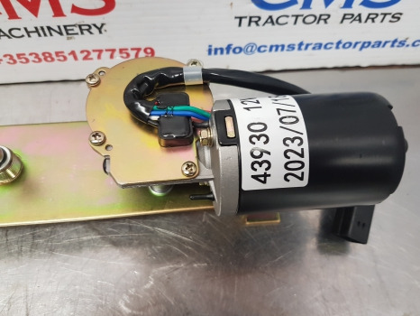 New Holland Case, Tsa, T6000, T7 Case, Wiper Motor Front Brand New 82032050 - Ablaktörlő - Mezőgazdasági gépek: 3 kép. New Holland Case, Tsa, T6000, T7 Case, Wiper Motor Front Brand New 82032050 - Ablaktörlő - Mezőgazdasági gépek: 3 kép.