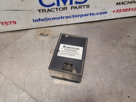 New Holland Fiat 60, M Series 8360, 8560 Transmission Display Module 82003582 - Elektromos rendszer: 3 kép. New Holland Fiat 60, M Series 8360, 8560 Transmission Display Module 82003582 - Elektromos rendszer: 3 kép.
