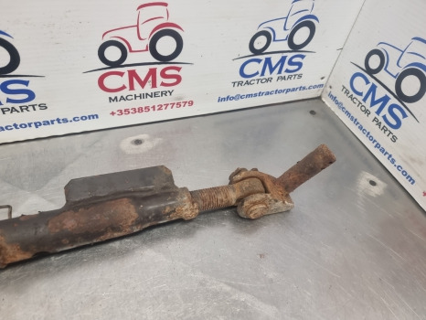 New Holland Fiat Ford L95, L Series, Stabiliser Assy 5123273 - Felfüggesztés: 4 kép. New Holland Fiat Ford L95, L Series, Stabiliser Assy 5123273 - Felfüggesztés: 4 kép.