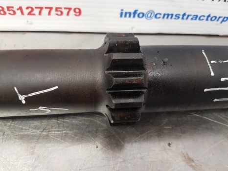 New Holland T.7.190, T7.210 Case Puma Rear Axle Sun Shaft Lhs 5165498, 87601793 - Hátsó tengely - Traktor: 4 kép. New Holland T.7.190, T7.210 Case Puma Rear Axle Sun Shaft Lhs 5165498, 87601793 - Hátsó tengely - Traktor: 4 kép.