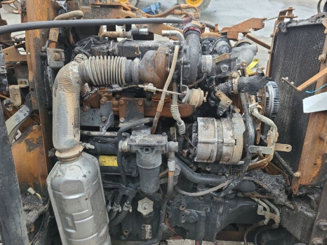 New Holland T4.90 V/ N Complete Engine For Parts F5dfl413l 5802201780 - Motor: 1 kép. New Holland T4.90 V/ N Complete Engine For Parts F5dfl413l 5802201780 - Motor: 1 kép.