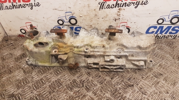 New Holland T5.100, T5.110, T5.120 Engine Valve Cover 5801727379, 5801765065 - Motor és alkatrészek - Traktor: 3 kép. New Holland T5.100, T5.110, T5.120 Engine Valve Cover 5801727379, 5801765065 - Motor és alkatrészek - Traktor: 3 kép.