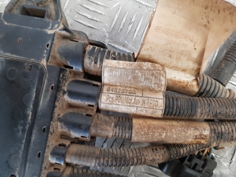 New Holland T5.95 Engine Wiring Loom 47580077, 84357520, 47383128 - Kábel/ Kábelkorbácso - Traktor: 4 kép. New Holland T5.95 Engine Wiring Loom 47580077, 84357520, 47383128 - Kábel/ Kábelkorbácso - Traktor: 4 kép.