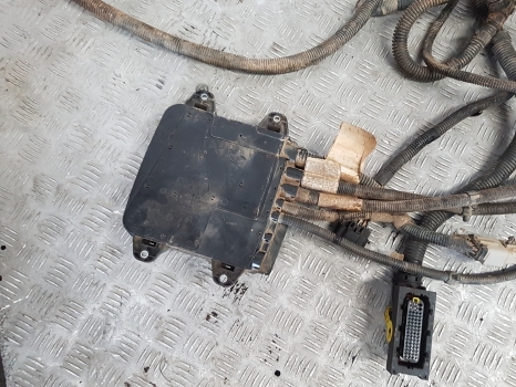 New Holland T5.95 Engine Wiring Loom 47580077, 84357520, 47383128 - Kábel/ Kábelkorbácso - Traktor: 3 kép. New Holland T5.95 Engine Wiring Loom 47580077, 84357520, 47383128 - Kábel/ Kábelkorbácso - Traktor: 3 kép.