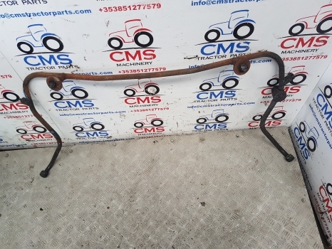 New Holland T6.145 Rear Glass Handle 82030829, 47954788 - Karosszéria és külső - Traktor: 1 kép. New Holland T6.145 Rear Glass Handle 82030829, 47954788 - Karosszéria és külső - Traktor: 1 kép.