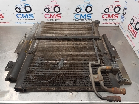 New Holland T6.180 Air Conditioning Condenser Radiator 84485540, 47981847 - Kondenzátor - Traktor: 5 kép. New Holland T6.180 Air Conditioning Condenser Radiator 84485540, 47981847 - Kondenzátor - Traktor: 5 kép.