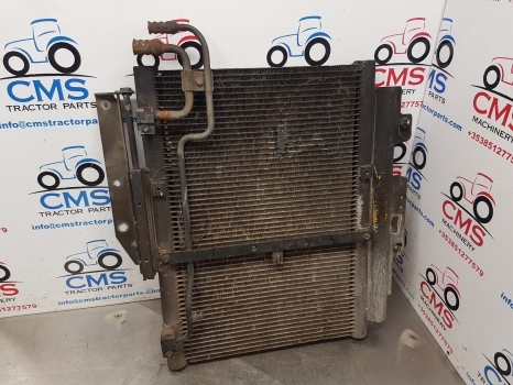 New Holland T6.180 Air Conditioning Condenser Radiator 84485540, 47981847 - Kondenzátor - Traktor: 2 kép. New Holland T6.180 Air Conditioning Condenser Radiator 84485540, 47981847 - Kondenzátor - Traktor: 2 kép.
