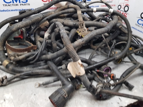 New Holland T7.200 Engine Front Frame Wiring Loom Wiring Loom - Kábel/ Kábelkorbácso - Traktor: 2 kép. New Holland T7.200 Engine Front Frame Wiring Loom Wiring Loom - Kábel/ Kábelkorbácso - Traktor: 2 kép.