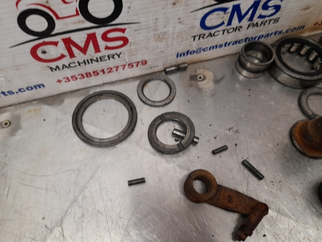 New Holland T7.200 Pto Assorted Parts Pto Assorted Parts - Erőátvitel: 3 kép. New Holland T7.200 Pto Assorted Parts Pto Assorted Parts - Erőátvitel: 3 kép.