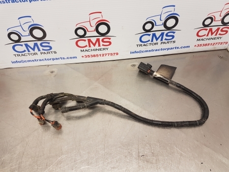New Holland T7.200, T6.140, T6.150, T6030 Front Suspension Wiring Loom 87631728 - Kábel/ Kábelkorbácso - Traktor: 1 kép. New Holland T7.200, T6.140, T6.150, T6030 Front Suspension Wiring Loom 87631728 - Kábel/ Kábelkorbácso - Traktor: 1 kép.