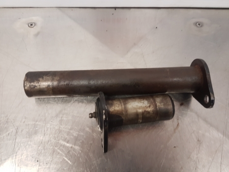 New Holland T7.200,t7.190,t7.210, Case Puma 145 Lift Cylinder Pin Pair 47130245 - Hidraulika - Traktor: 2 kép. New Holland T7.200,t7.190,t7.210, Case Puma 145 Lift Cylinder Pin Pair 47130245 - Hidraulika - Traktor: 2 kép.