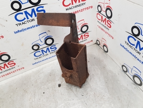 New Holland T7.225, T7.190 Drawbar, Hook Holding Bracket - Gyorscsatlakozó - Traktor: 5 kép. New Holland T7.225, T7.190 Drawbar, Hook Holding Bracket - Gyorscsatlakozó - Traktor: 5 kép.