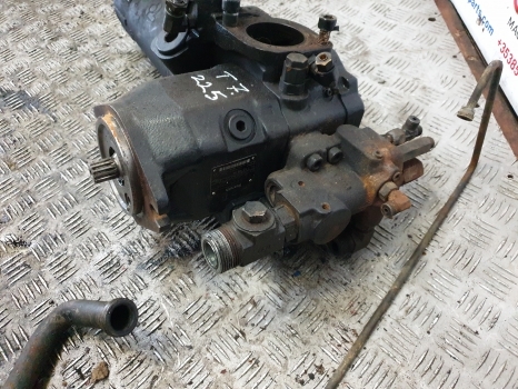 New Holland T7, T7.225 Autocommand Rextroth Hydraulic Pump 84353124, 15279816 - Hidraulikus szivattyú - Traktor: 5 kép. New Holland T7, T7.225 Autocommand Rextroth Hydraulic Pump 84353124, 15279816 - Hidraulikus szivattyú - Traktor: 5 kép.