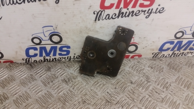 New Holland T7, Tm, T7000, Tm7000 Series Tm120 Control Valve Plate 5190710 - Hidraulikus szelep - Traktor: 1 kép. New Holland T7, Tm, T7000, Tm7000 Series Tm120 Control Valve Plate 5190710 - Hidraulikus szelep - Traktor: 1 kép.