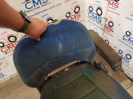New Holland T7030, T7000, T7040, T7050, Driver Seat Assy Parts Only 87646744 - Ülés - Mezőgazdasági gépek: 4 kép. New Holland T7030, T7000, T7040, T7050, Driver Seat Assy Parts Only 87646744 - Ülés - Mezőgazdasági gépek: 4 kép.