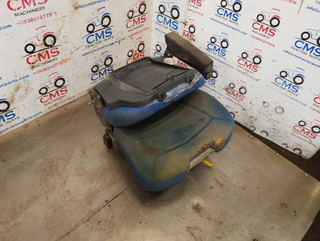New Holland T7030, T7000, T7040, T7050, Driver Seat Assy Parts Only 87646744 - Ülés - Mezőgazdasági gépek: 2 kép. New Holland T7030, T7000, T7040, T7050, Driver Seat Assy Parts Only 87646744 - Ülés - Mezőgazdasági gépek: 2 kép.