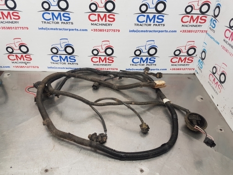 New Holland T7040, T6000, T7000 Front Light Wiring Loom 87658132, 87329727 - Kábel/ Kábelkorbácso: 1 kép. New Holland T7040, T6000, T7000 Front Light Wiring Loom 87658132, 87329727 - Kábel/ Kábelkorbácso: 1 kép.