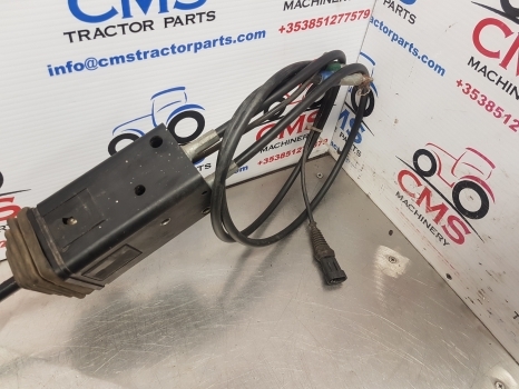 New Holland Tla, Tl100, T5040, Case Jxu95 Joystick 87305802, 84169703, 87305935 - Hidraulika - Traktor: 3 kép. New Holland Tla, Tl100, T5040, Case Jxu95 Joystick 87305802, 84169703, 87305935 - Hidraulika - Traktor: 3 kép.