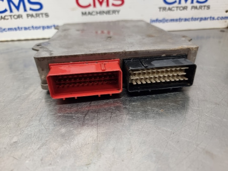 New Holland Tm Series Ecu Edc + Front Suspension 82021135, 82021815 - ECU: 5 kép. New Holland Tm Series Ecu Edc + Front Suspension 82021135, 82021815 - ECU: 5 kép.