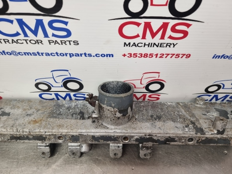 New Holland Tm135, Tm125, Case Mxm Engine Inlet Manifold 87801839, 87800492 - Légbeszívó rendszer: 4 kép. New Holland Tm135, Tm125, Case Mxm Engine Inlet Manifold 87801839, 87800492 - Légbeszívó rendszer: 4 kép.