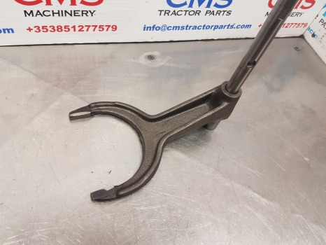 Same Dorado 85, Lamborghini, Rear Axle Differential Lock Fork 0.008.5169.0/10 - Hátsó tengely: 2 kép. Same Dorado 85, Lamborghini, Rear Axle Differential Lock Fork 0.008.5169.0/10 - Hátsó tengely: 2 kép.