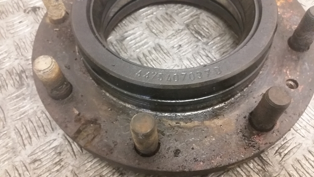 Same, Lamborghini Deutz Agrotron 150 Mk3 Front Axle Hub 04415114, 4475407037 - Szabadonfutó agy - Traktor: 5 kép. Same, Lamborghini Deutz Agrotron 150 Mk3 Front Axle Hub 04415114, 4475407037 - Szabadonfutó agy - Traktor: 5 kép.
