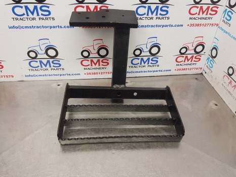 T5000, Tl, Tla, Case Jxu Series, Foot Step Rhs 5182170, 82007964 - Lépcső: 1 kép. T5000, Tl, Tla, Case Jxu Series, Foot Step Rhs 5182170, 82007964 - Lépcső: 1 kép.