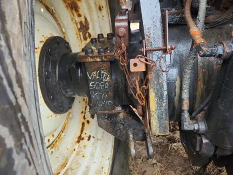 Valtra S230, S240, S260, S280 Rear Half Axle Lhs V35114400, V35115200 - Hátsó tengely - Mezőgazdasági gépek: 1 kép. Valtra S230, S240, S260, S280 Rear Half Axle Lhs V35114400, V35115200 - Hátsó tengely - Mezőgazdasági gépek: 1 kép.