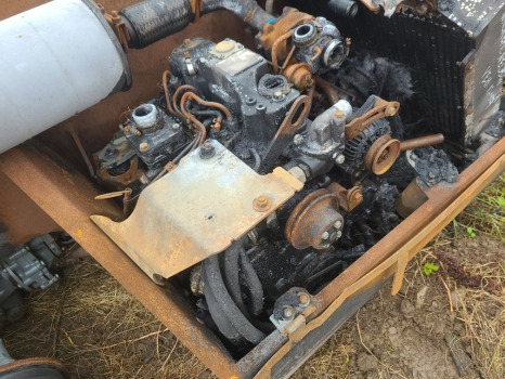 Wacker Neuson Th412 Complete Engine For Parts Yanmar, 3tnv84t- Bkwm, 72565 - Motor: 2 kép. Wacker Neuson Th412 Complete Engine For Parts Yanmar, 3tnv84t- Bkwm, 72565 - Motor: 2 kép.