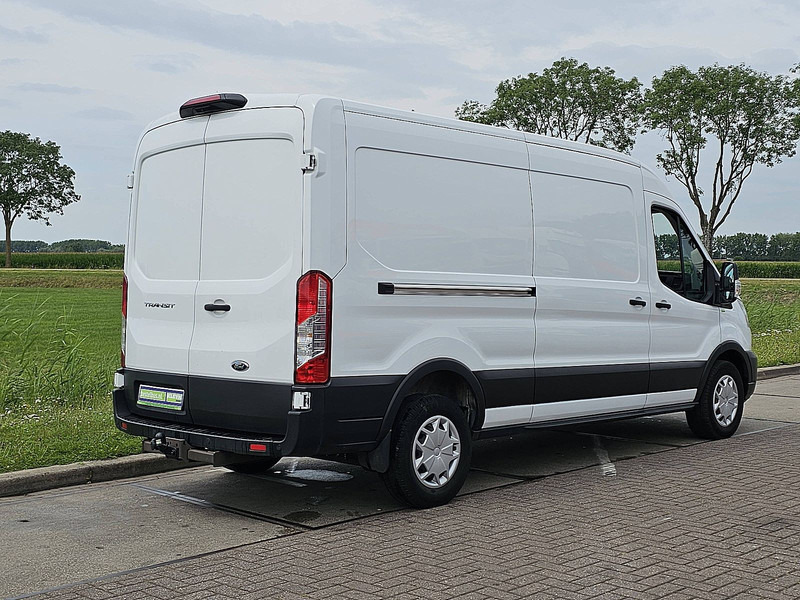 Ford Transit 2.0 L3H2 Automaat Navi! - Kis furgon: 3 kép. Ford Transit 2.0 L3H2 Automaat Navi! - Kis furgon: 3 kép.