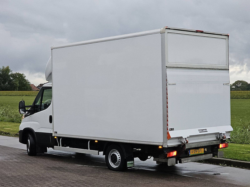 Iveco Daily 35S18 ac automaat EURO6 - Dobozos kisteherautó: 5 kép. Iveco Daily 35S18 ac automaat EURO6 - Dobozos kisteherautó: 5 kép.