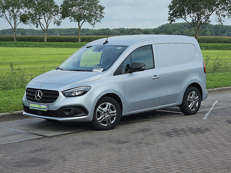 Mercedes-Benz Citan 110 CDI 3-Zits LED Automaat! - Dobozos kisteherautó: 2 kép. Mercedes-Benz Citan 110 CDI 3-Zits LED Automaat! - Dobozos kisteherautó: 2 kép.