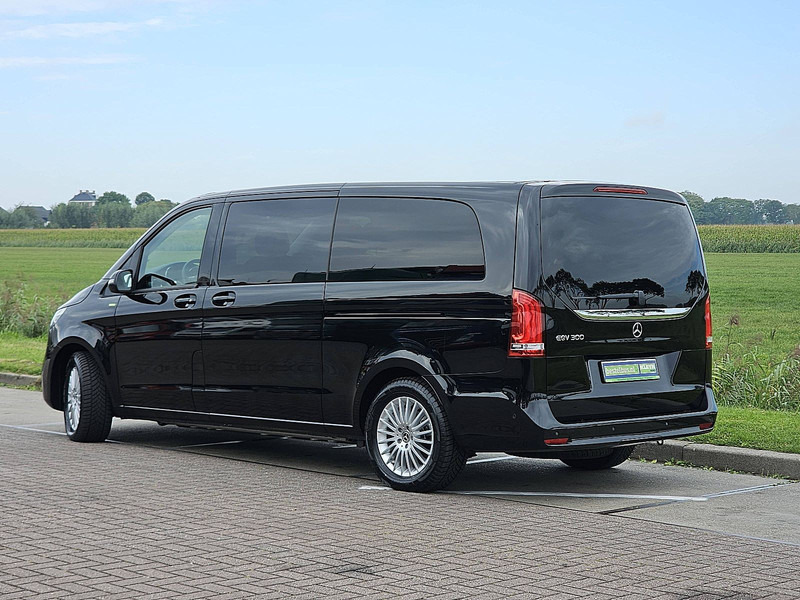 Mercedes-Benz EQV 300 L3 XL 8-Pers Mbux - Minibusz, Elektromos busz: 5 kép. Mercedes-Benz EQV 300 L3 XL 8-Pers Mbux - Minibusz, Elektromos busz: 5 kép.