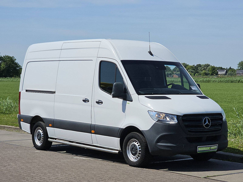 Mercedes-Benz Sprinter 311 L2H2 Wp-Inrichting! - Furgon: 4 kép. Mercedes-Benz Sprinter 311 L2H2 Wp-Inrichting! - Furgon: 4 kép.