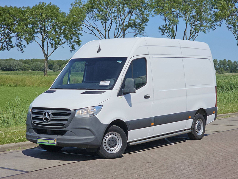 Mercedes-Benz Sprinter 311 L2H2 Wp-Inrichting! - Furgon: 2 kép. Mercedes-Benz Sprinter 311 L2H2 Wp-Inrichting! - Furgon: 2 kép.