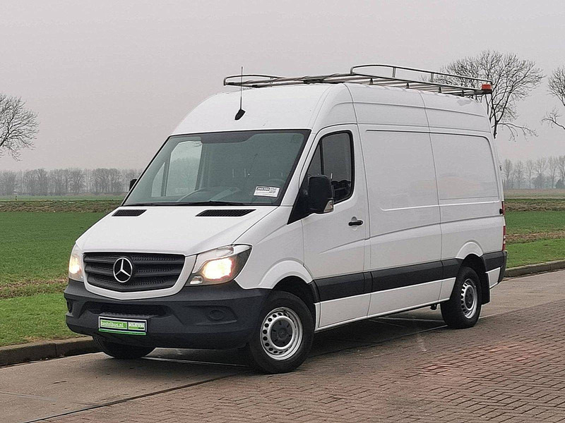 Mercedes-Benz Sprinter 314 L2H2 Imperiaal Euro6 - Furgon: 2 kép. Mercedes-Benz Sprinter 314 L2H2 Imperiaal Euro6 - Furgon: 2 kép.