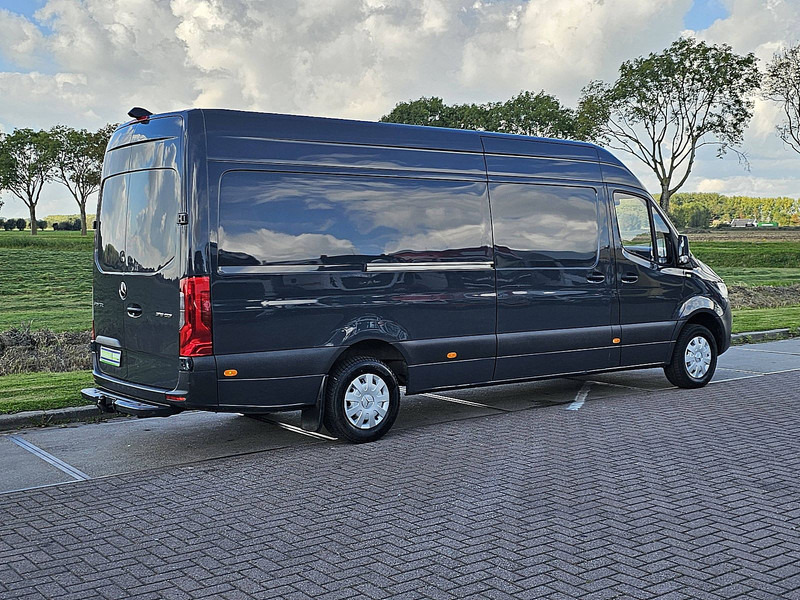Mercedes-Benz Sprinter 315 L3H2 Mbux Maxi Euro6 - Furgon: 3 kép. Mercedes-Benz Sprinter 315 L3H2 Mbux Maxi Euro6 - Furgon: 3 kép.