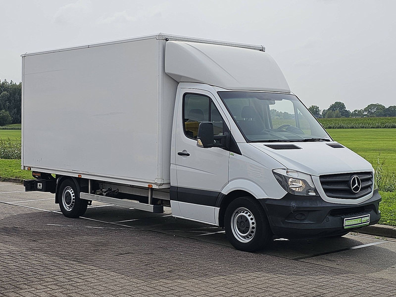 Mercedes-Benz Sprinter 316 ac EURO6 - Dobozos kisteherautó: 4 kép. Mercedes-Benz Sprinter 316 ac EURO6 - Dobozos kisteherautó: 4 kép.