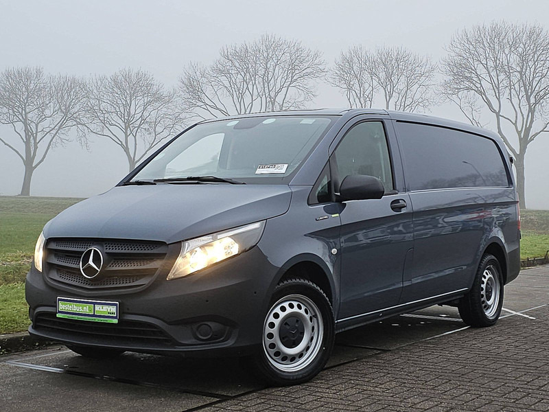 Mercedes-Benz eVito L2 35Kwh Elektrisch! - Kis furgon, Elektromos kisteherautó: 2 kép. Mercedes-Benz eVito L2 35Kwh Elektrisch! - Kis furgon, Elektromos kisteherautó: 2 kép.