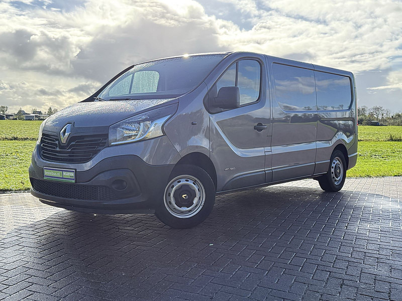 Renault Trafic 1.6 DCI - Kis furgon: 2 kép. Renault Trafic 1.6 DCI - Kis furgon: 2 kép.