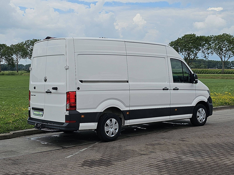 Volkswagen Crafter 35 2.0 L3H3 Navi Airco Eur6 - Furgon: 3 kép. Volkswagen Crafter 35 2.0 L3H3 Navi Airco Eur6 - Furgon: 3 kép.