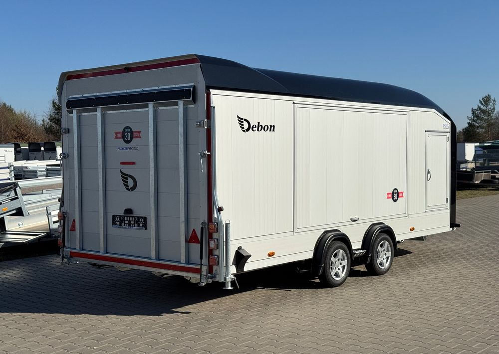 DEBON Debon C2000 - zamknięta przyczepa do przewozu aut, 550 x 215 cm, 3500kg, felgi ALU, wciągarka elektryczna - Pótkocsi autószállító: 4 kép. DEBON Debon C2000 - zamknięta przyczepa do przewozu aut, 550 x 215 cm, 3500kg, felgi ALU, wciągarka elektryczna - Pótkocsi autószállító: 4 kép.