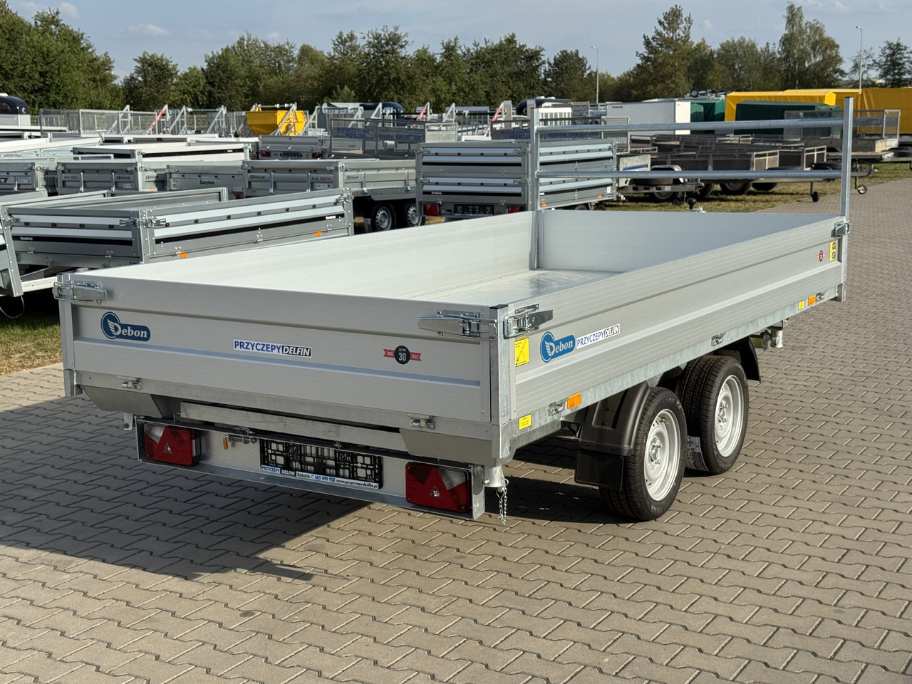 DEBON PW 3.6 Electric 360x180 cm 3.5T - Pótkocsi billenőplatós: 4 kép. DEBON PW 3.6 Electric 360x180 cm 3.5T - Pótkocsi billenőplatós: 4 kép.