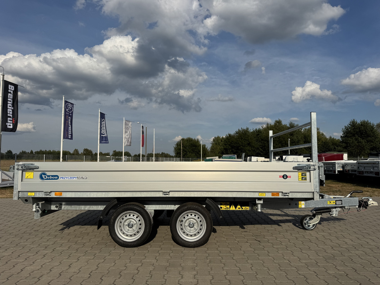 DEBON PW 3.6 Electric 360x180 cm 3.5T - Pótkocsi billenőplatós: 3 kép. DEBON PW 3.6 Electric 360x180 cm 3.5T - Pótkocsi billenőplatós: 3 kép.