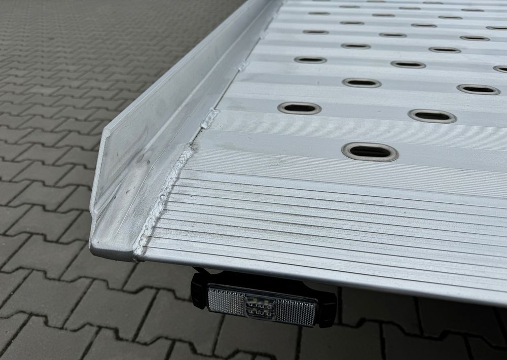 GROMEX Gromex laweta aluminiowa | 850x210cm | DMC 3500kg | platforma na 2 auta | 3 osie AL-KO | OŚWIETLENIE LED lízing GROMEX Gromex laweta aluminiowa | 850x210cm | DMC 3500kg | platforma na 2 auta | 3 osie AL-KO | OŚWIETLENIE LED: 13 kép.