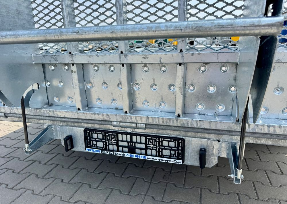Niewiadów KN401835T - 400 x 185 cm | 2570kg ładowności | trap stalowy | 3-osiowa budowlanka - Gépszállító utánfutó: 5 kép. Niewiadów KN401835T - 400 x 185 cm | 2570kg ładowności | trap stalowy | 3-osiowa budowlanka - Gépszállító utánfutó: 5 kép.