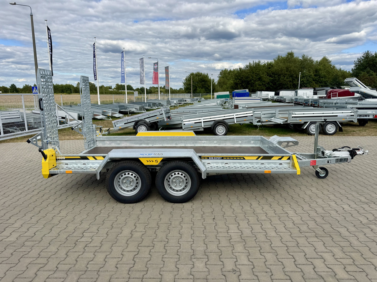 Új Gépszállító utánfutó TA-NO BOB 35.36 | 3500kg | 360x179 cm: 17 kép. Új Gépszállító utánfutó TA-NO BOB 35.36 | 3500kg | 360x179 cm: 17 kép.