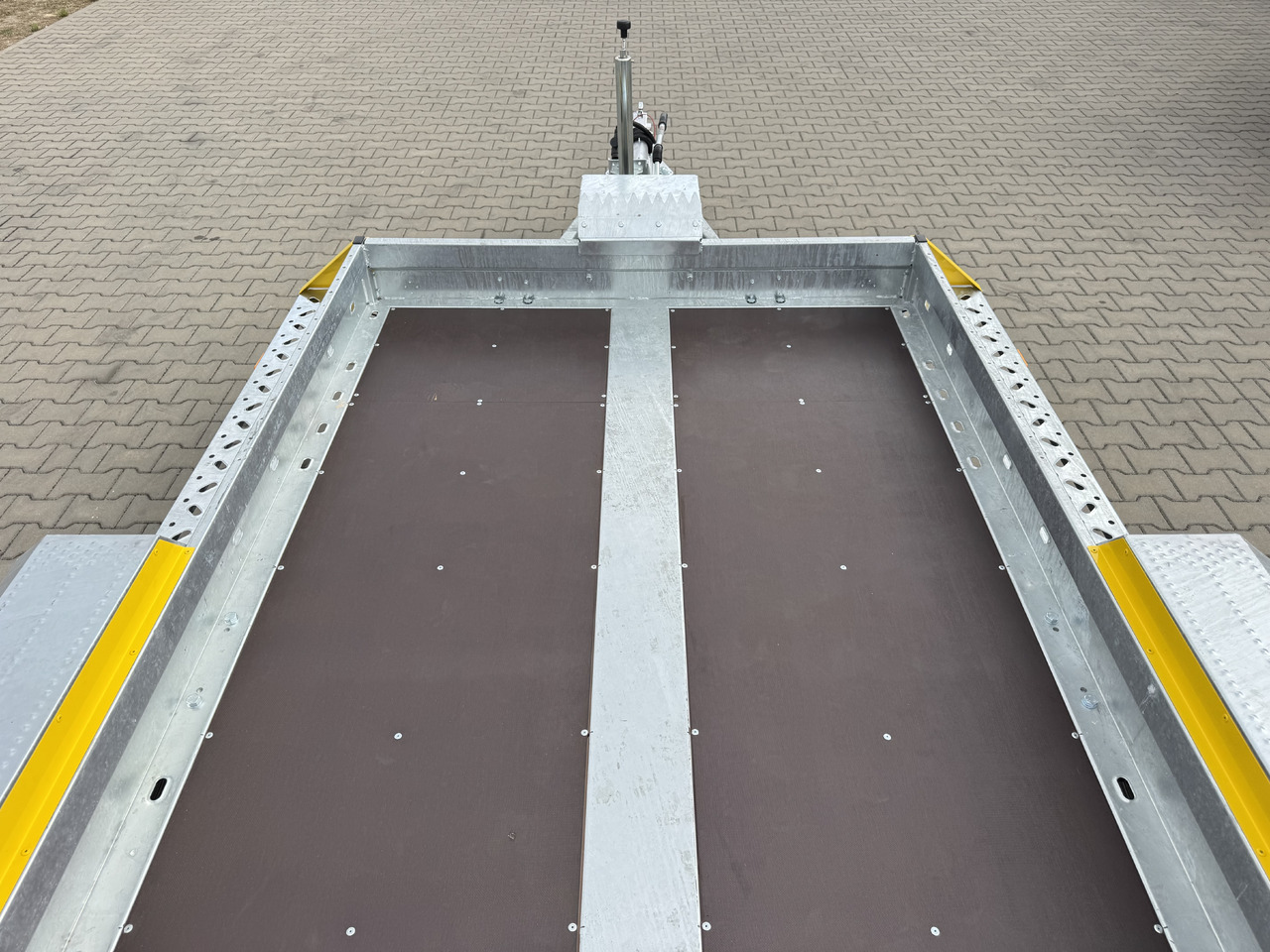 Új Gépszállító utánfutó TA-NO BOB 35.36 | 3500kg | 360x179 cm: 14 kép. Új Gépszállító utánfutó TA-NO BOB 35.36 | 3500kg | 360x179 cm: 14 kép.