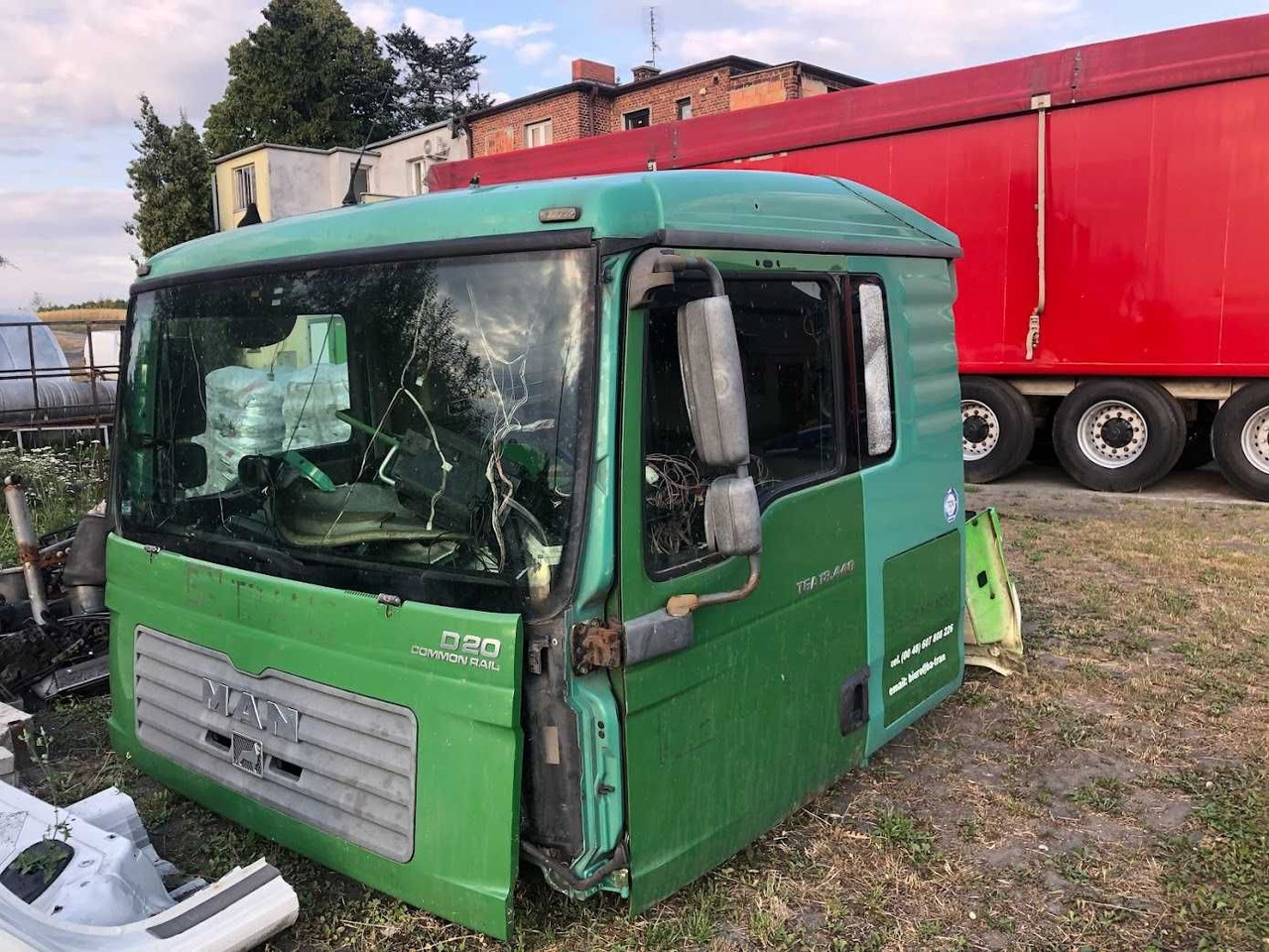 Kabina niska do MAN TGA , 2007 r - Fülke - Teherautó: 3 kép. Kabina niska do MAN TGA , 2007 r - Fülke - Teherautó: 3 kép.